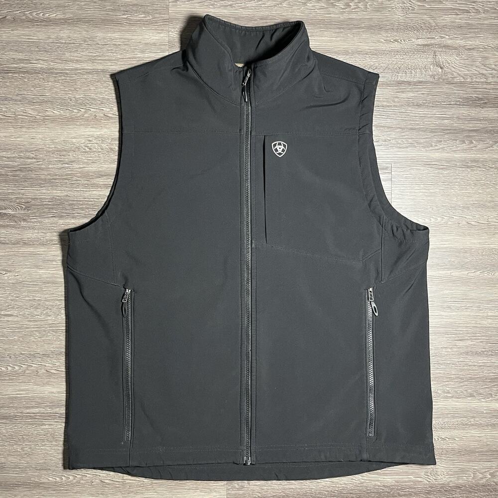 Ariat Logo 2.0 Softshell Vest Men's XXL Back Spellout Embroidered 10028321 EUC